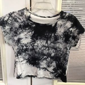 very nice tie dye shirt from the website ROMWE